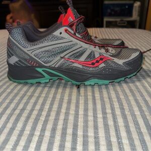 Saucony Excursion TR8 S15203-2 Women's Trail Running Shoes Size 11